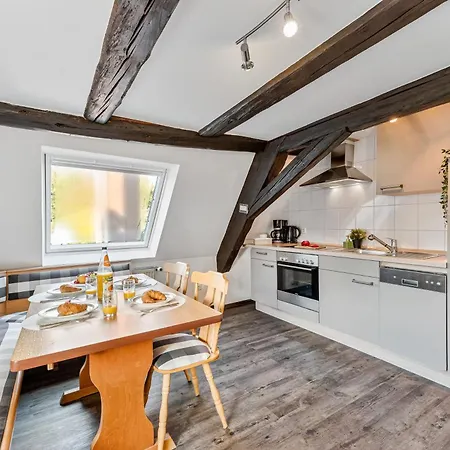 Charmante Hotelwohnung Nahe Pforzheim, Ruhige Lage * Tiefenbronn