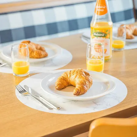 Charmante Hotelwohnung Nahe Pforzheim, Ruhige Lage Appartement *