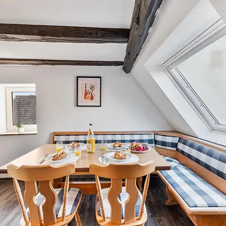 Апартаменты Charmante Hotelwohnung Nahe Pforzheim, Ruhige Lage Tiefenbronn
