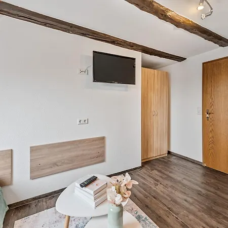 Charmante Hotelwohnung Nahe Pforzheim, Ruhige Lage